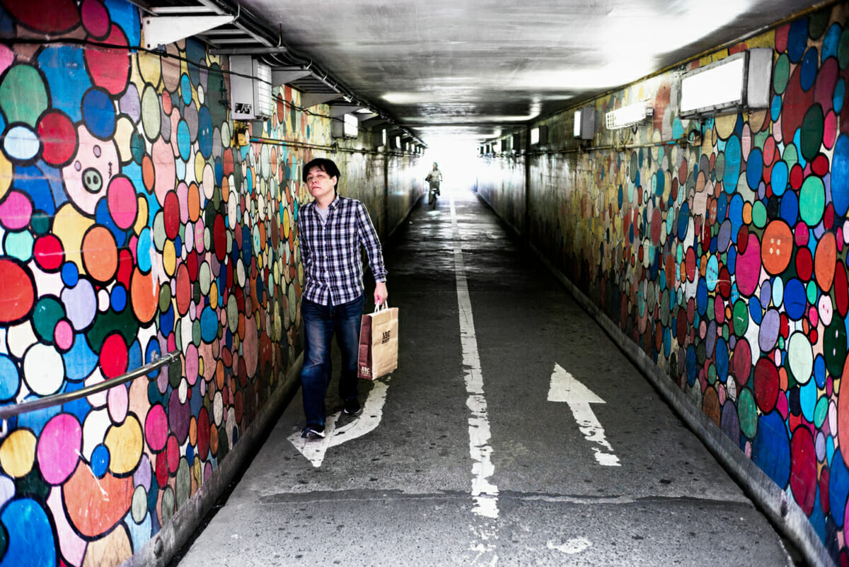 An almost kaleidoscopic Tokyo underpass