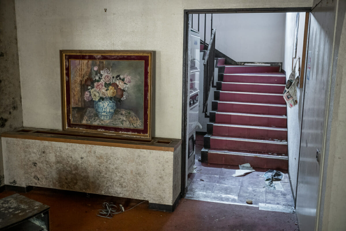 abandoned Japanese hot spring town