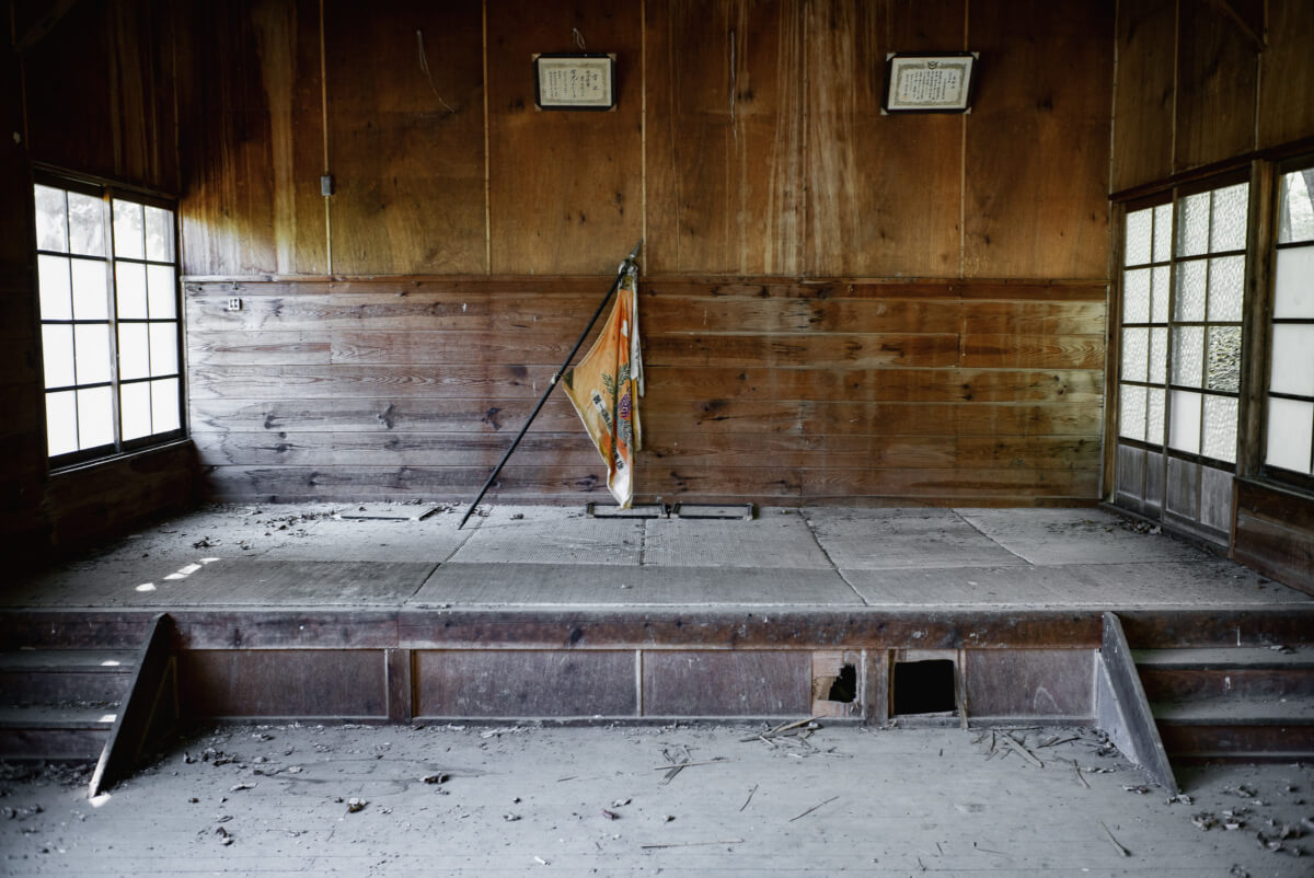 photographs from an abandoned Japanese village