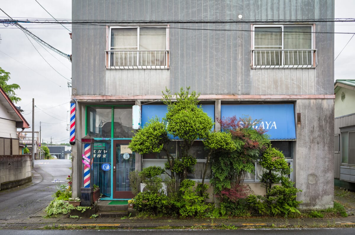 incredible looking abandoned pachinko parlour