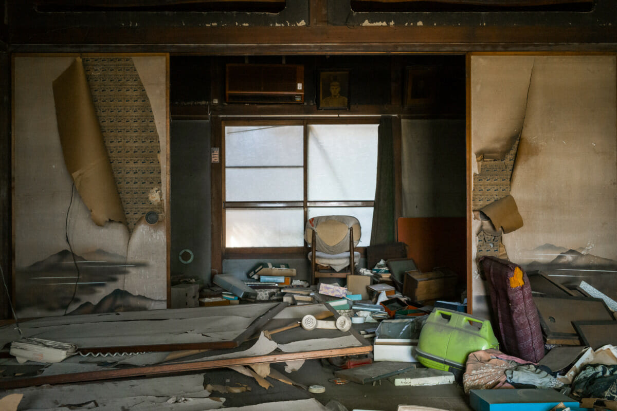 dark and abandoned old Tokyo house