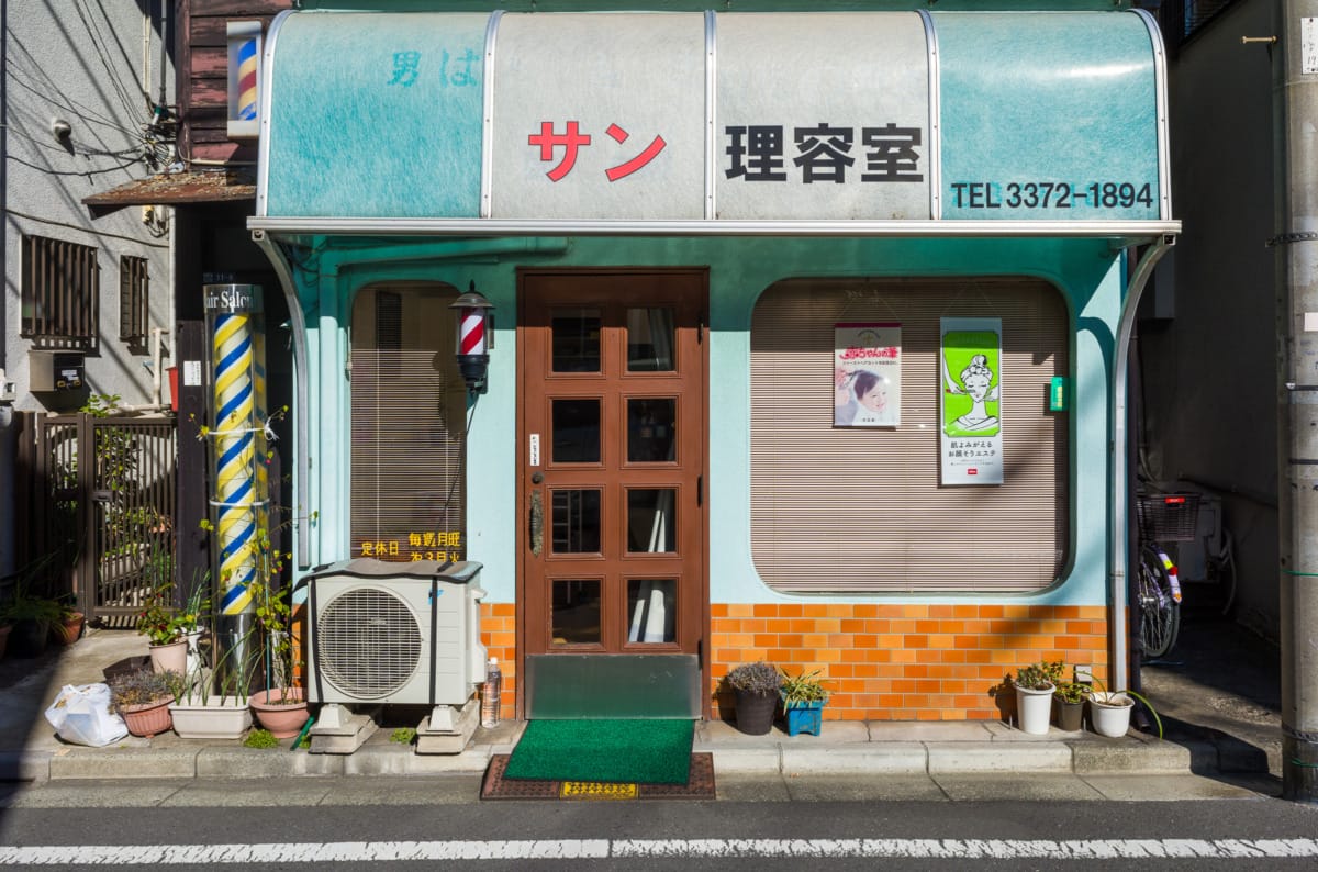 old school Tokyo barber shops