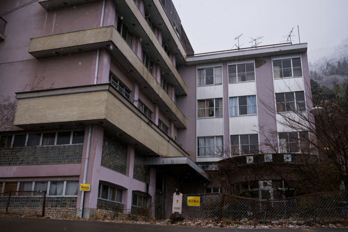 bleak and abandoned old Japanese hotel