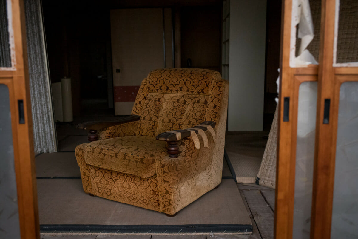 bleak and abandoned old Japanese hotel