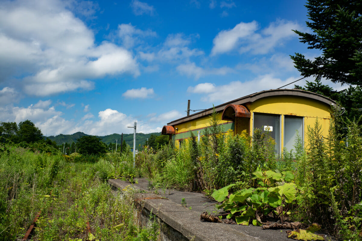 an old and abandoned Japanese train line