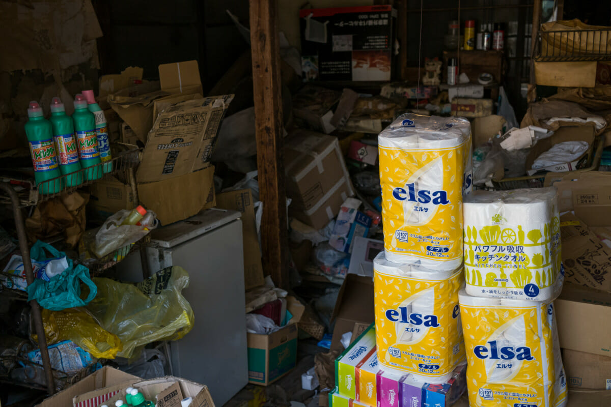 An old and incredibly ramshackle Tokyo shop