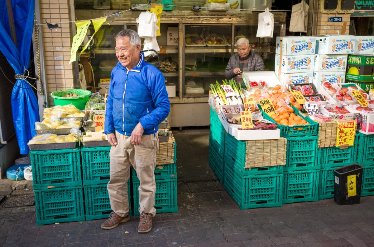 Everyday moments from an old Tokyo wander