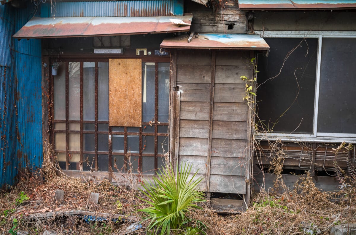 Everyday moments from an old Tokyo wander