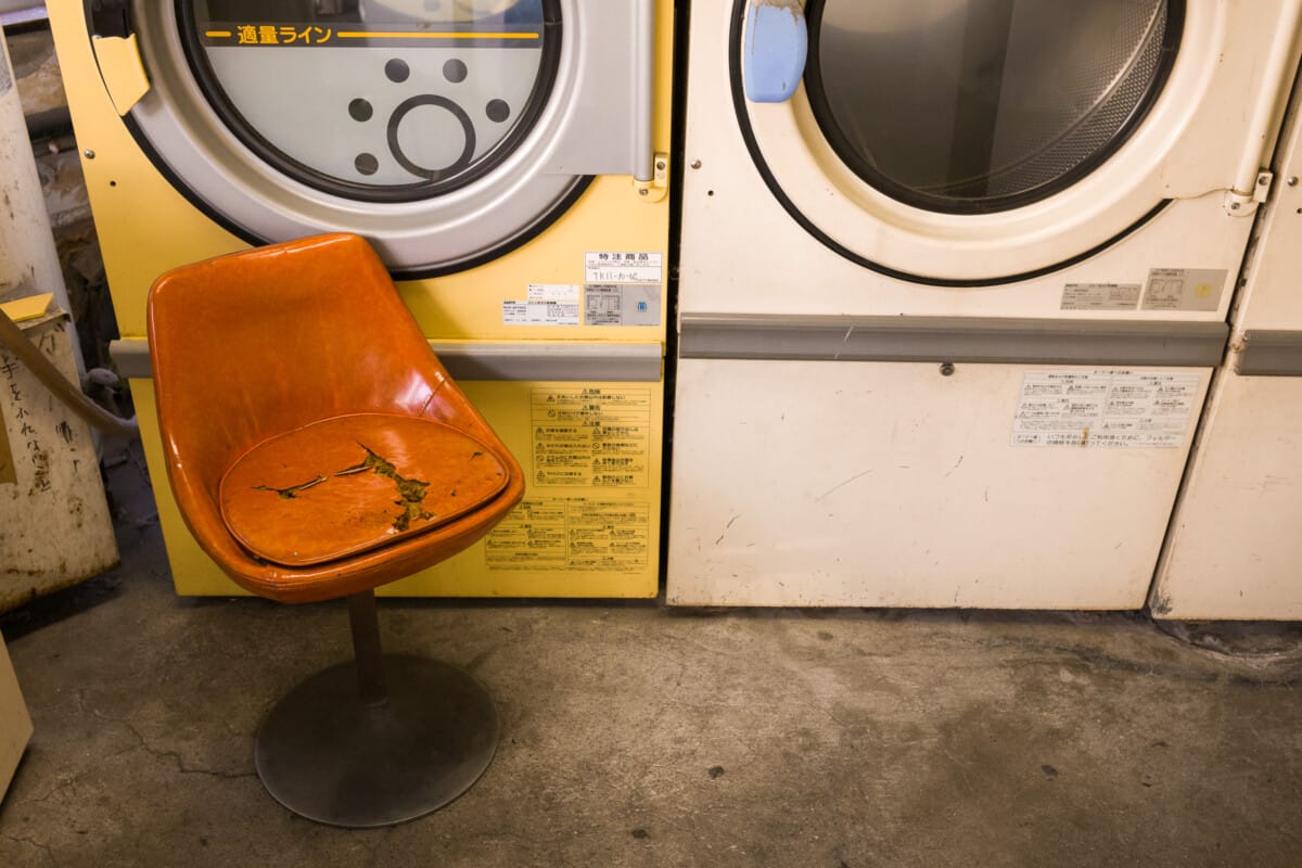 Wonderfully dated old Tokyo laundrettes