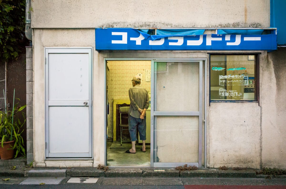 Wonderfully dated old Tokyo laundrettes