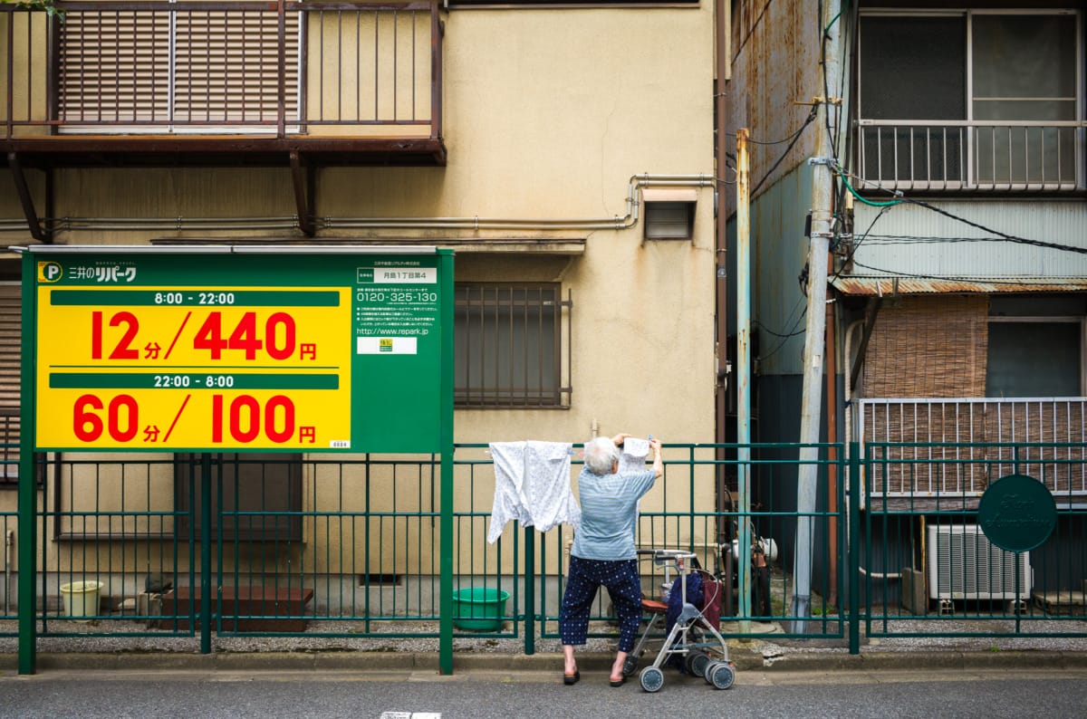 Early Summer Tokyo street scenes