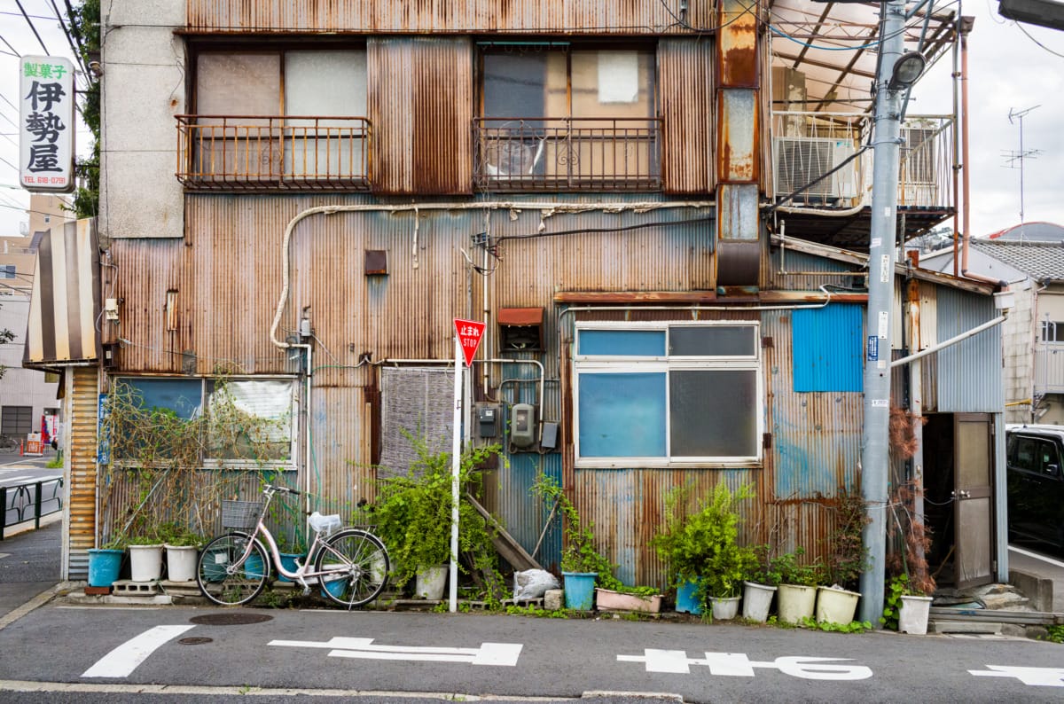 The end of a traditional old Tokyo sweet shop