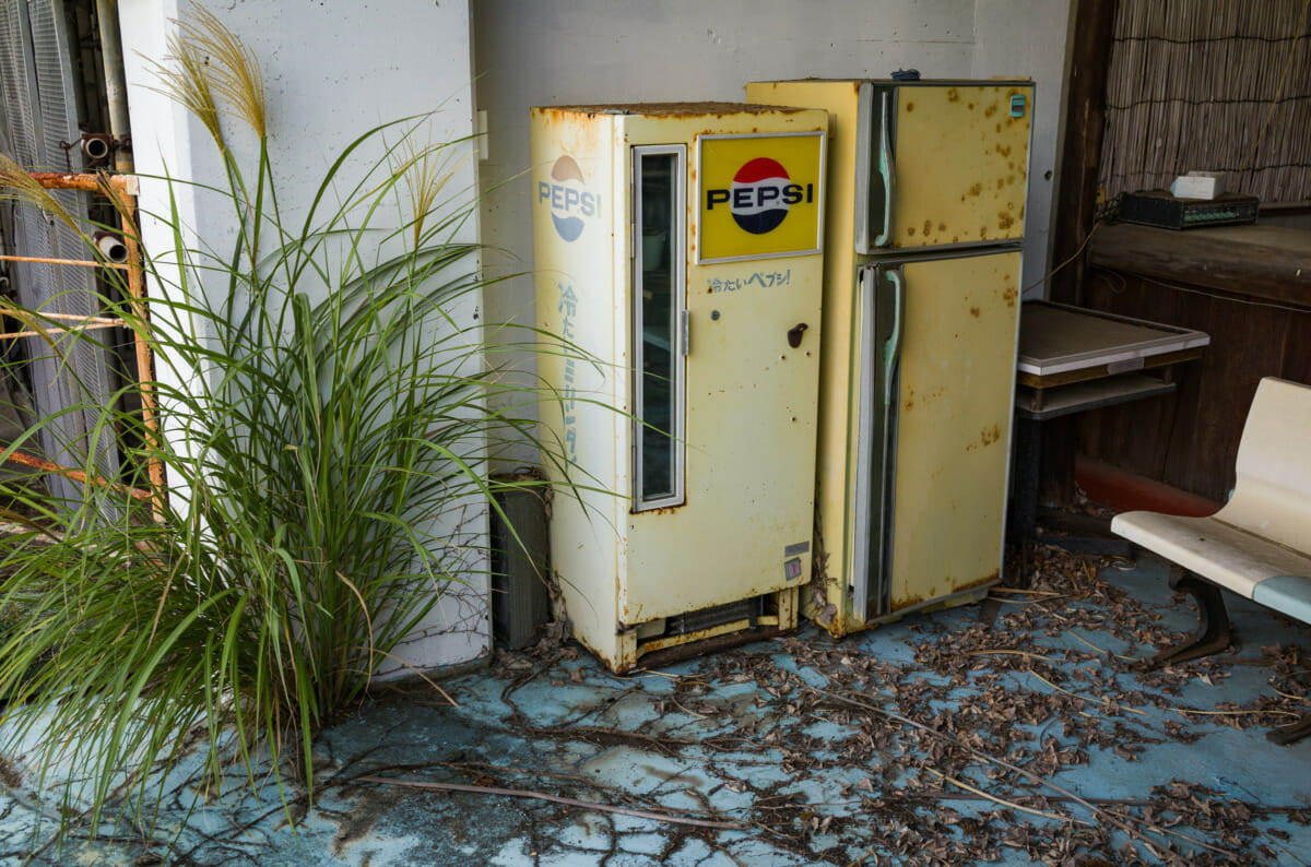 old and dated Japanese hotels