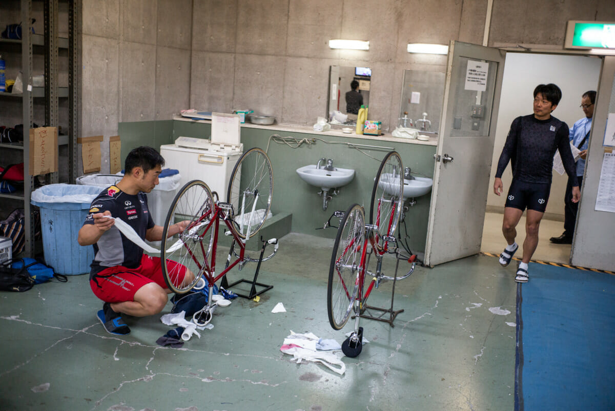 Japanese keirin in pictures