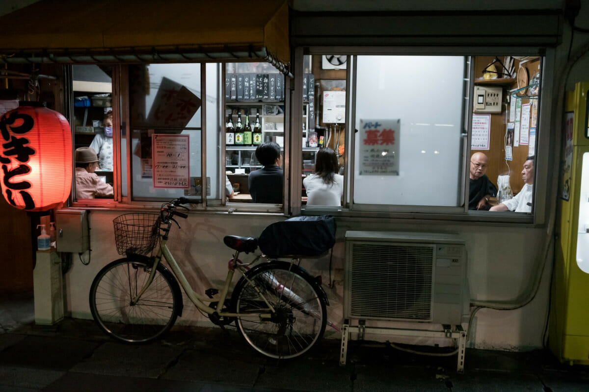 Japanese drinks, lanterns and looks