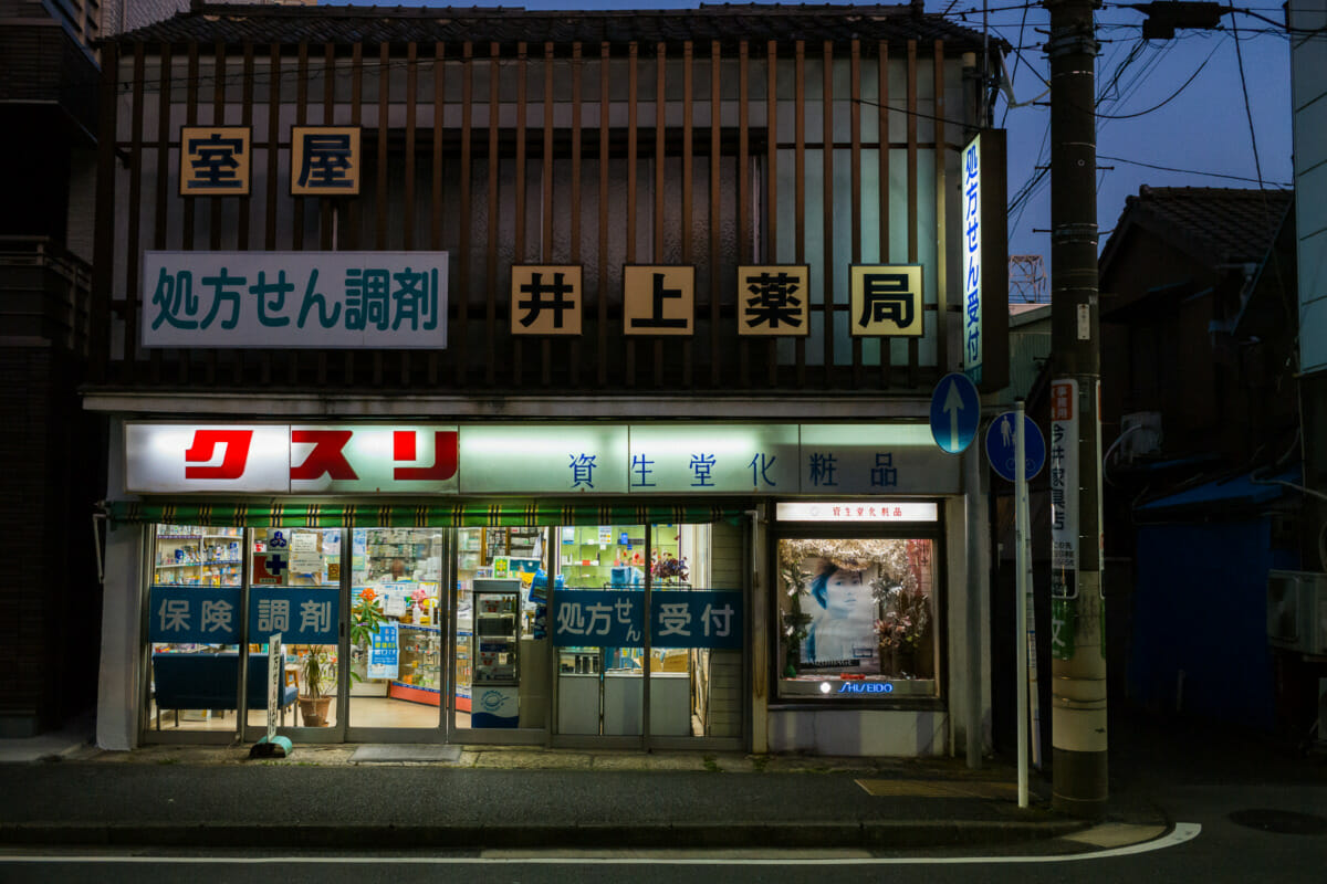 old Japanese shops at night