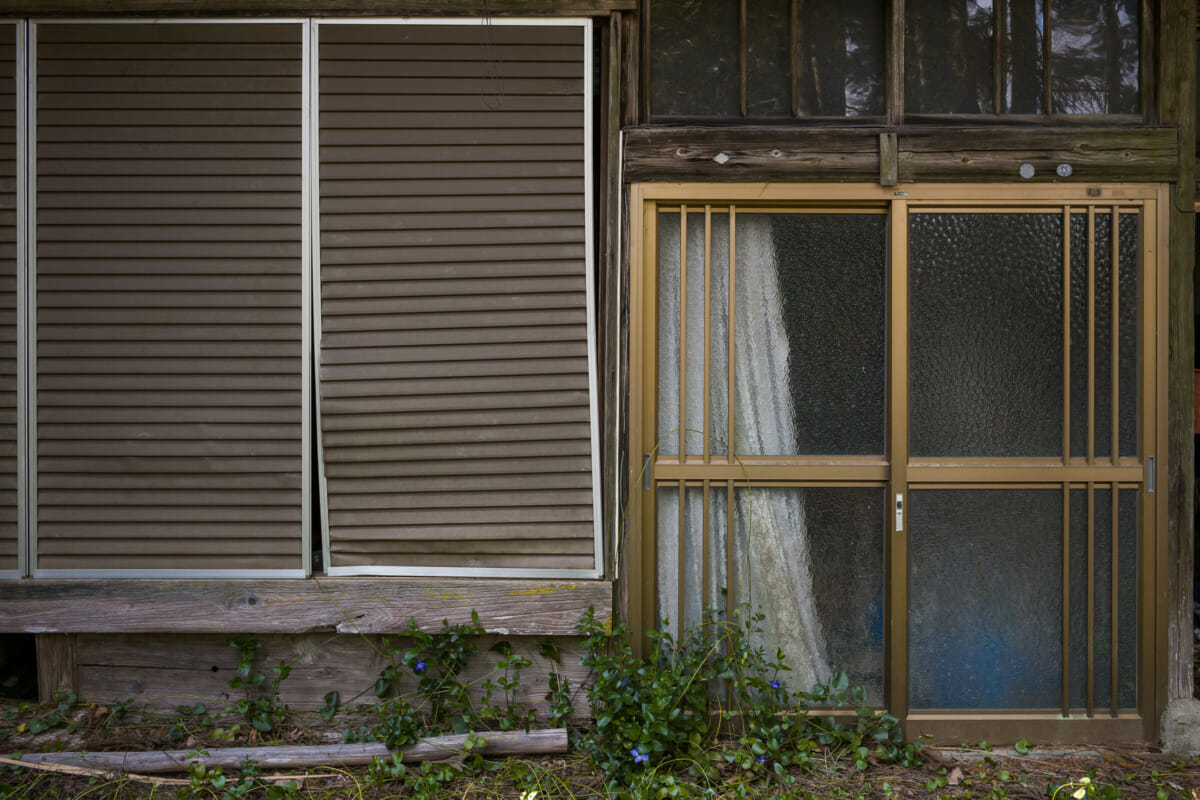 long-abandoned Tokyo house