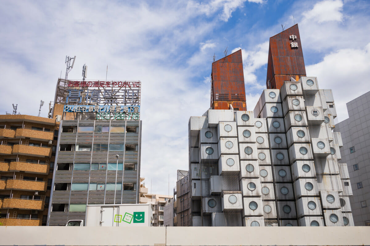 Nakagin Capsule Tower demolition