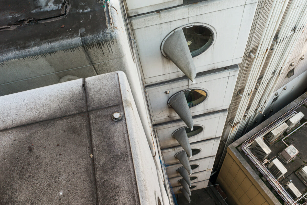 Nakagin Capsule Tower demolition