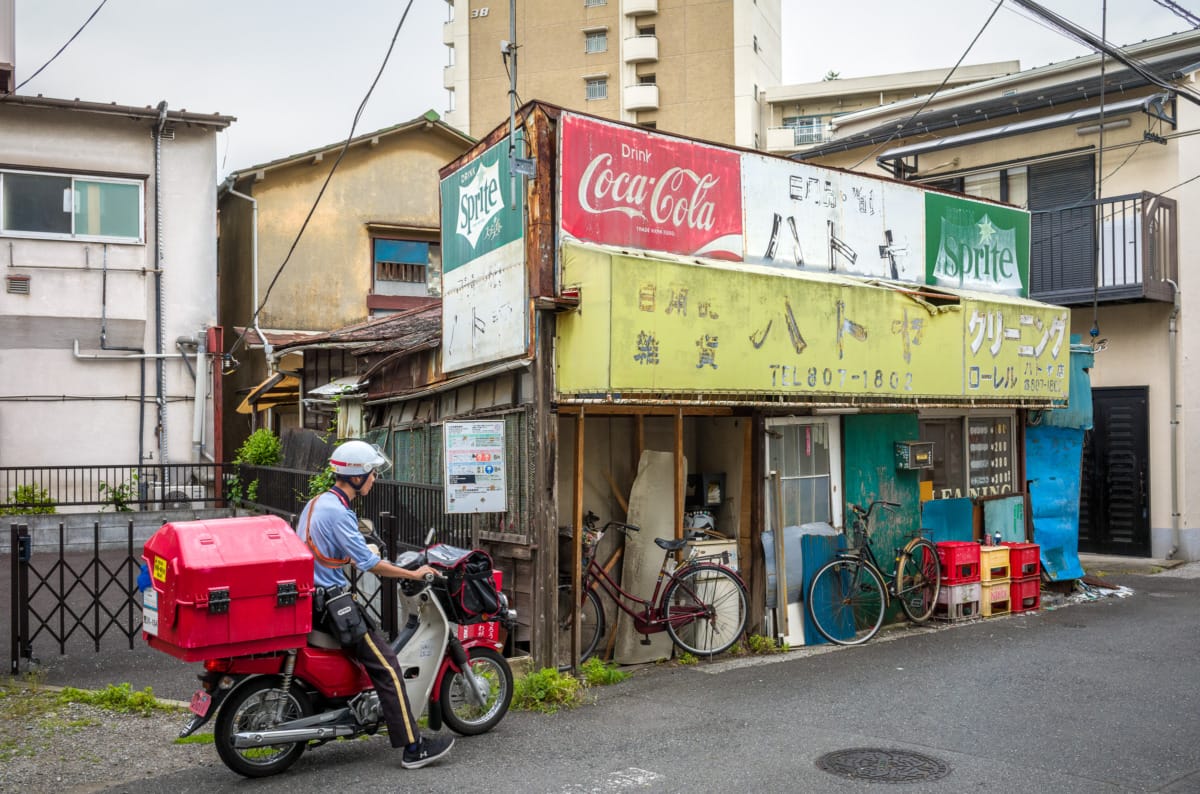 A morning meander through non-touristy Tokyo