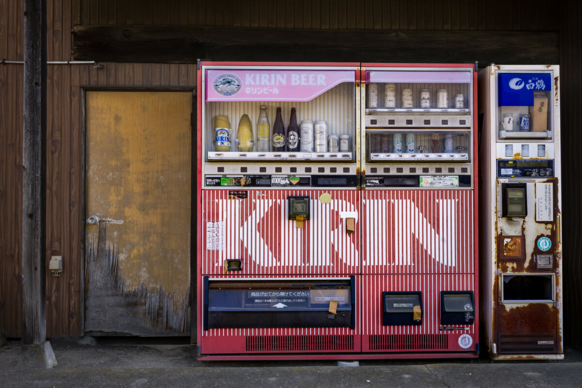 old and broken Japanese vending machines