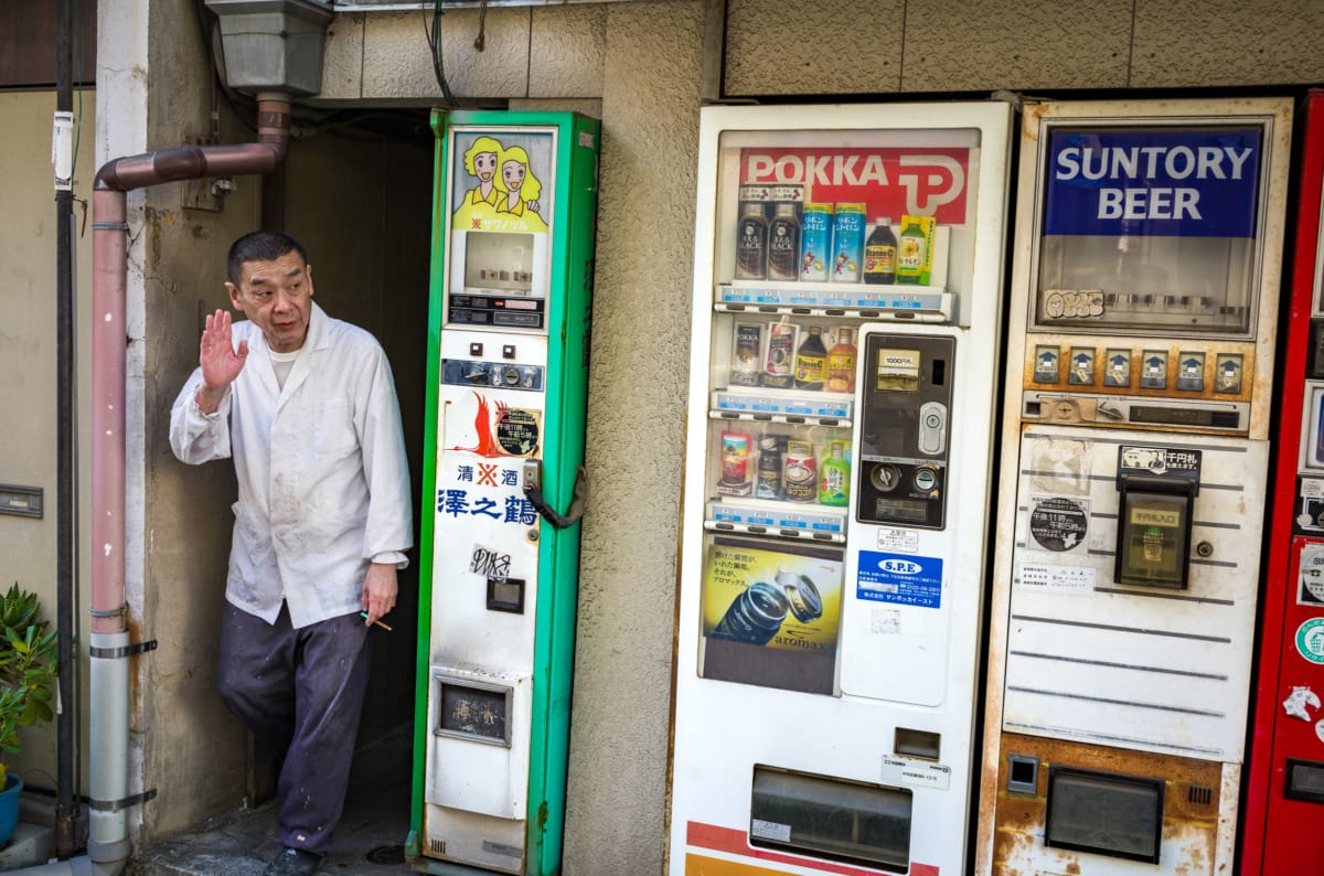 The life surrounding a long-closed Tokyo liquor store