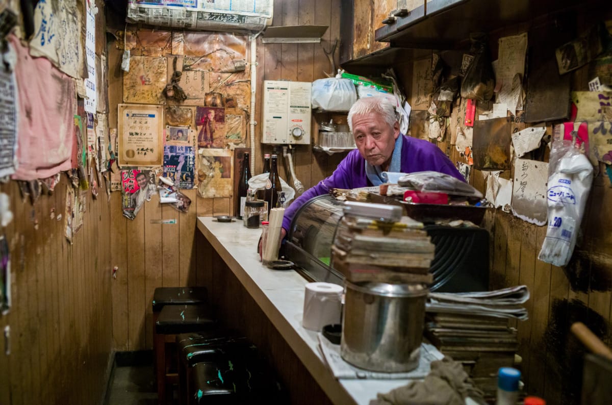 An old and grubby little Tokyo no bar like no other