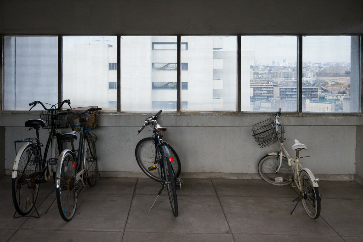 huge and dated Japanese tower blocks