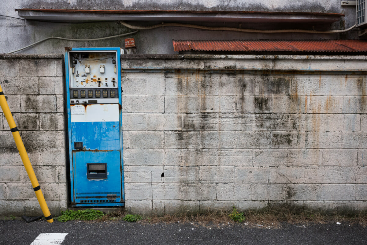 old and disused Japanese vending machines