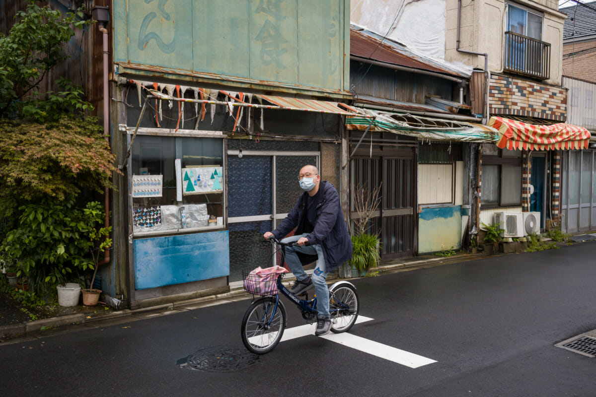 little row of old Tokyo shop fronts