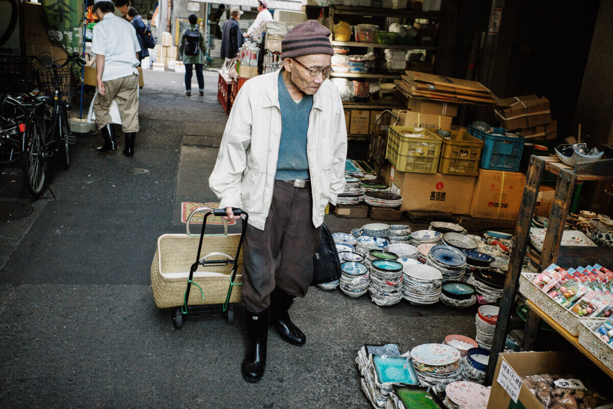 old style tokyo shopping