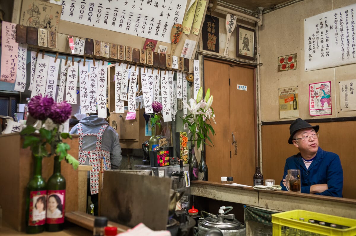 Old Tokyo bar looks and inexplicable opera glasses