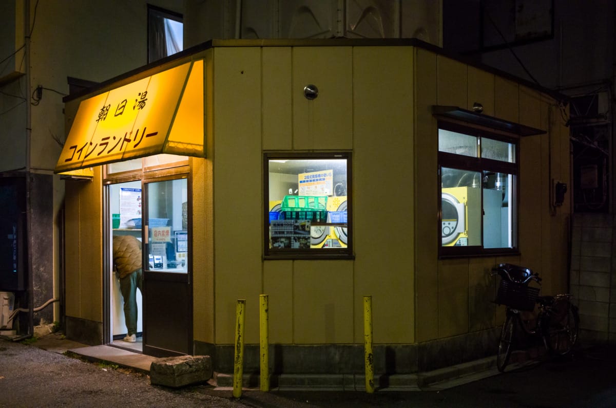 The quiet and light of an old Tokyo neighbourhood at night