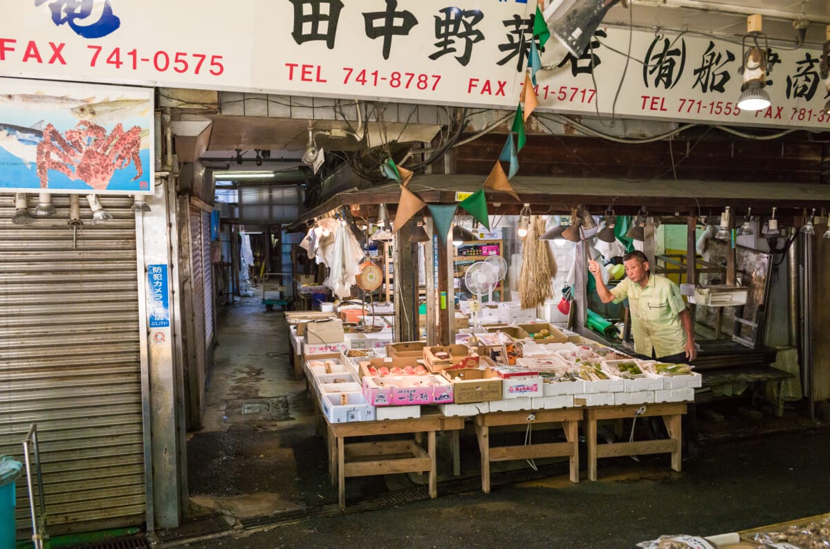 The colours and quiet moments of a traditional Japanese market