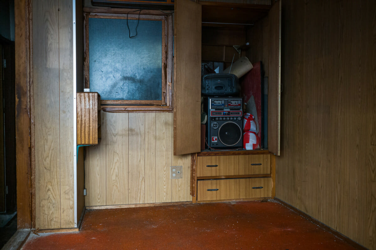 A retro and abandoned Tokyo ramen restaurant