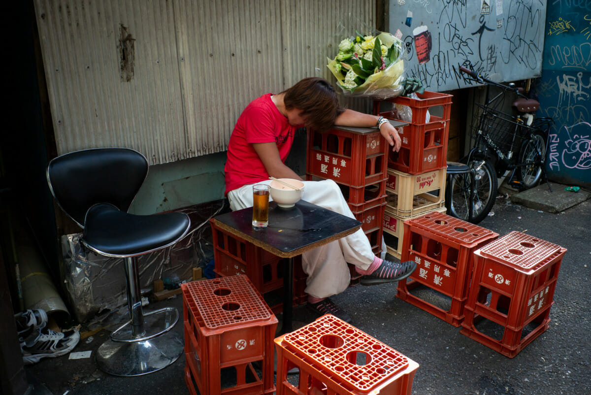 Tokyo alleyway drinkers