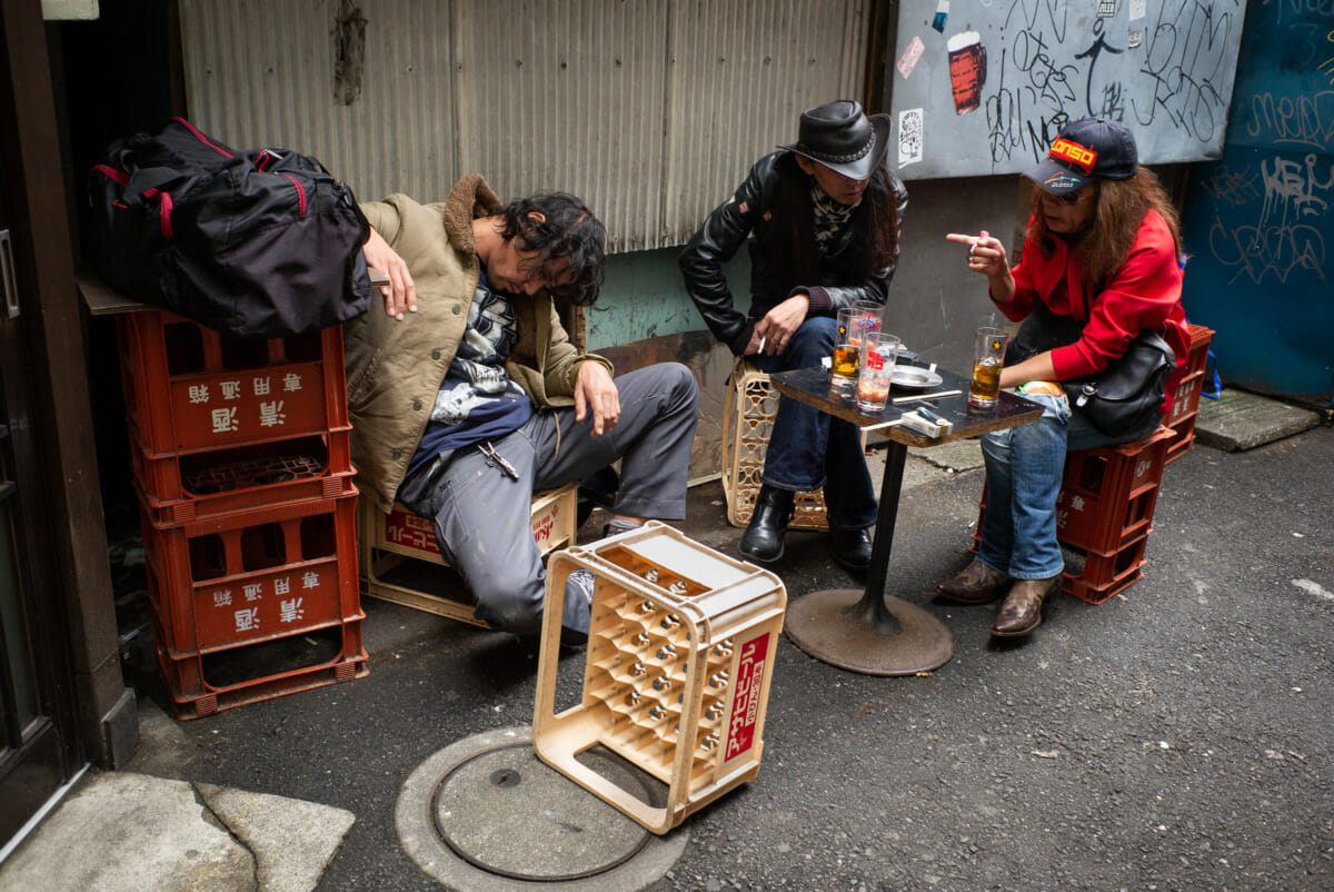 Tokyo alleyway drinkers