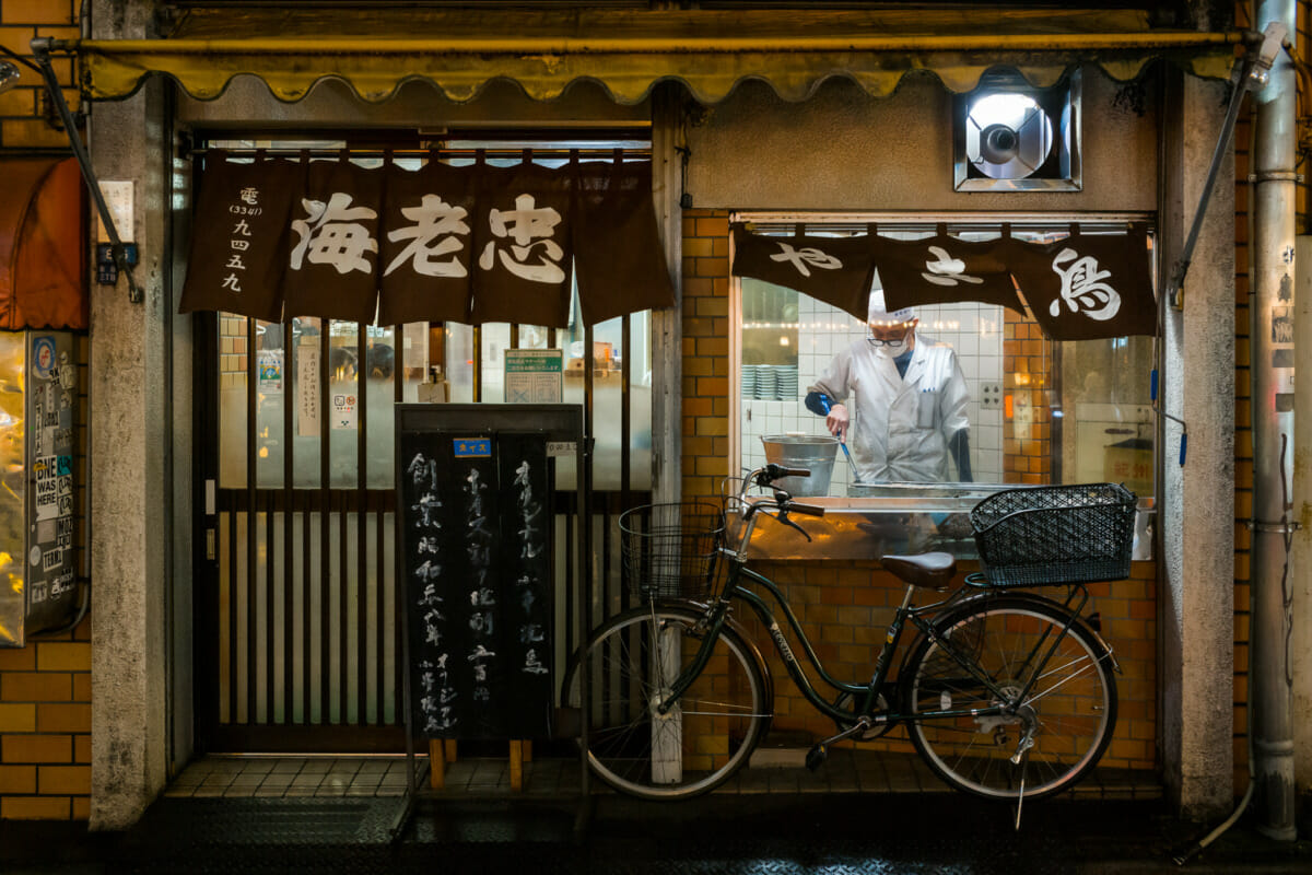 Quiet moments in the middle of Shinjuku’s crowded nightlife scene