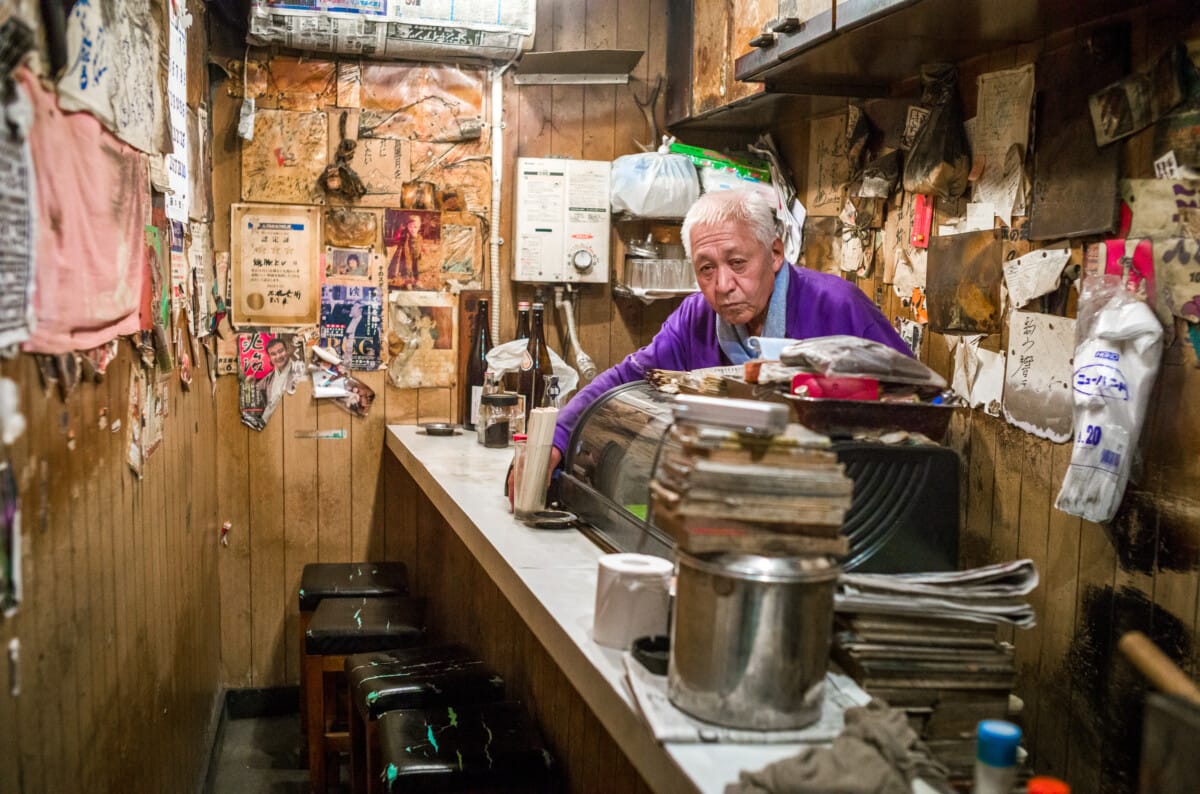 Showa era Japanese bars and restaurants