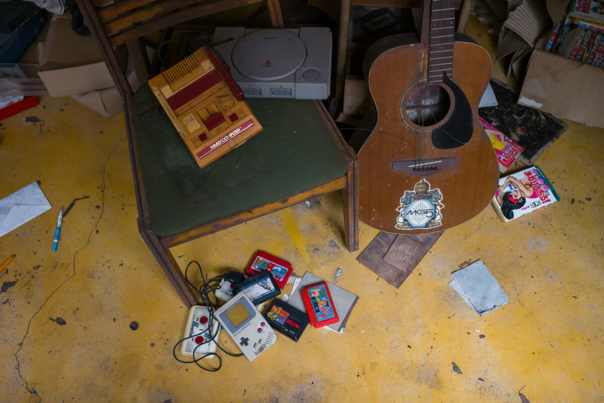 memories in an abandoned Japanese home