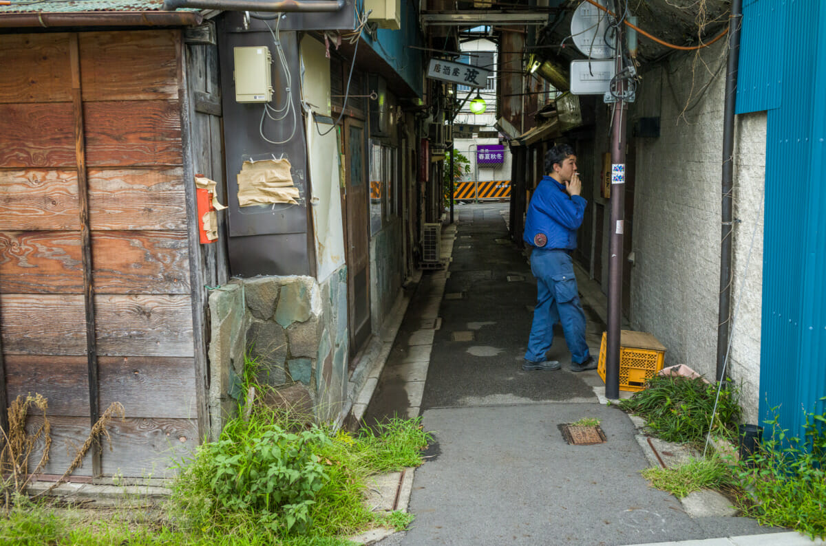 the demolition of Tateishi's drinking alleyways