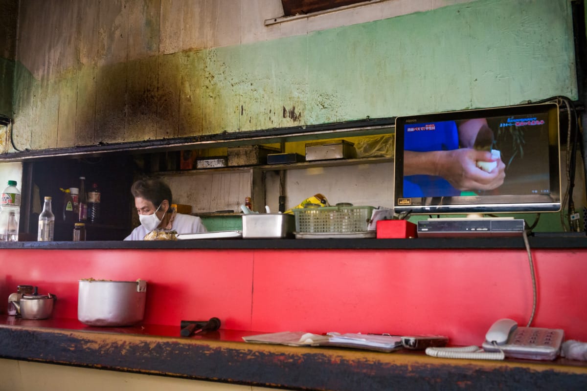 The end and long life of a rickety old Tokyo restaurant