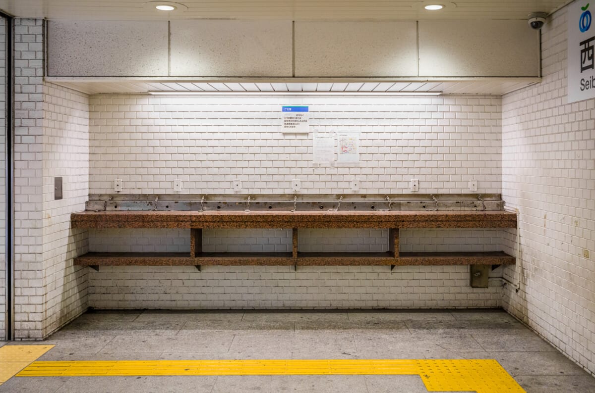 The end of a Japanese public payphone era