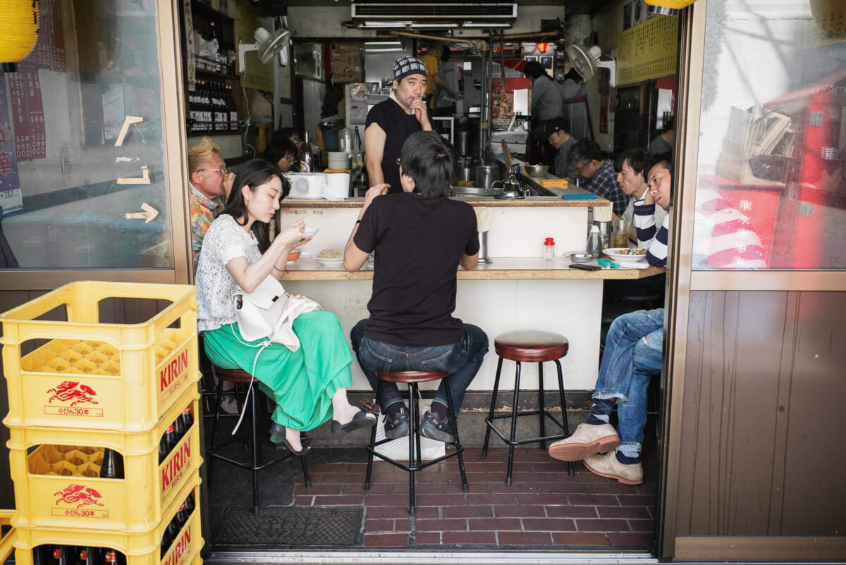 Tokyo lunch time looks and tension