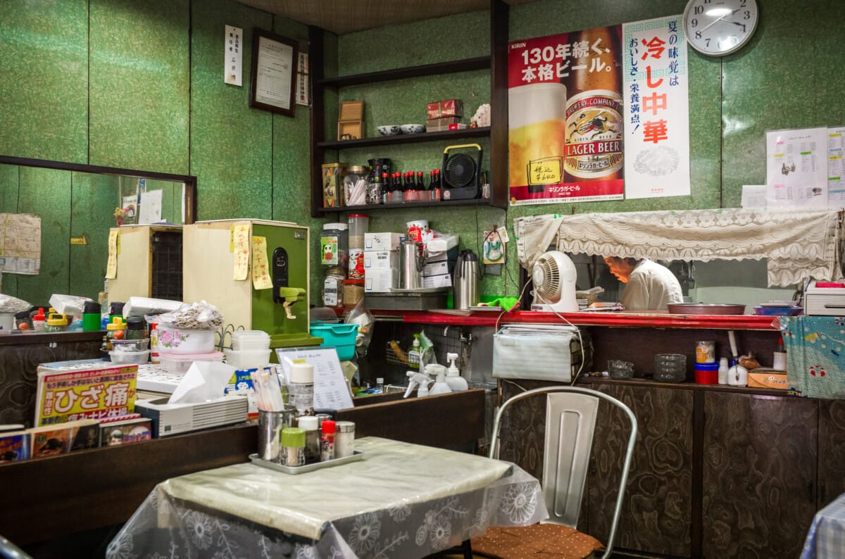 Tokyo citizens and their everyday surroundings