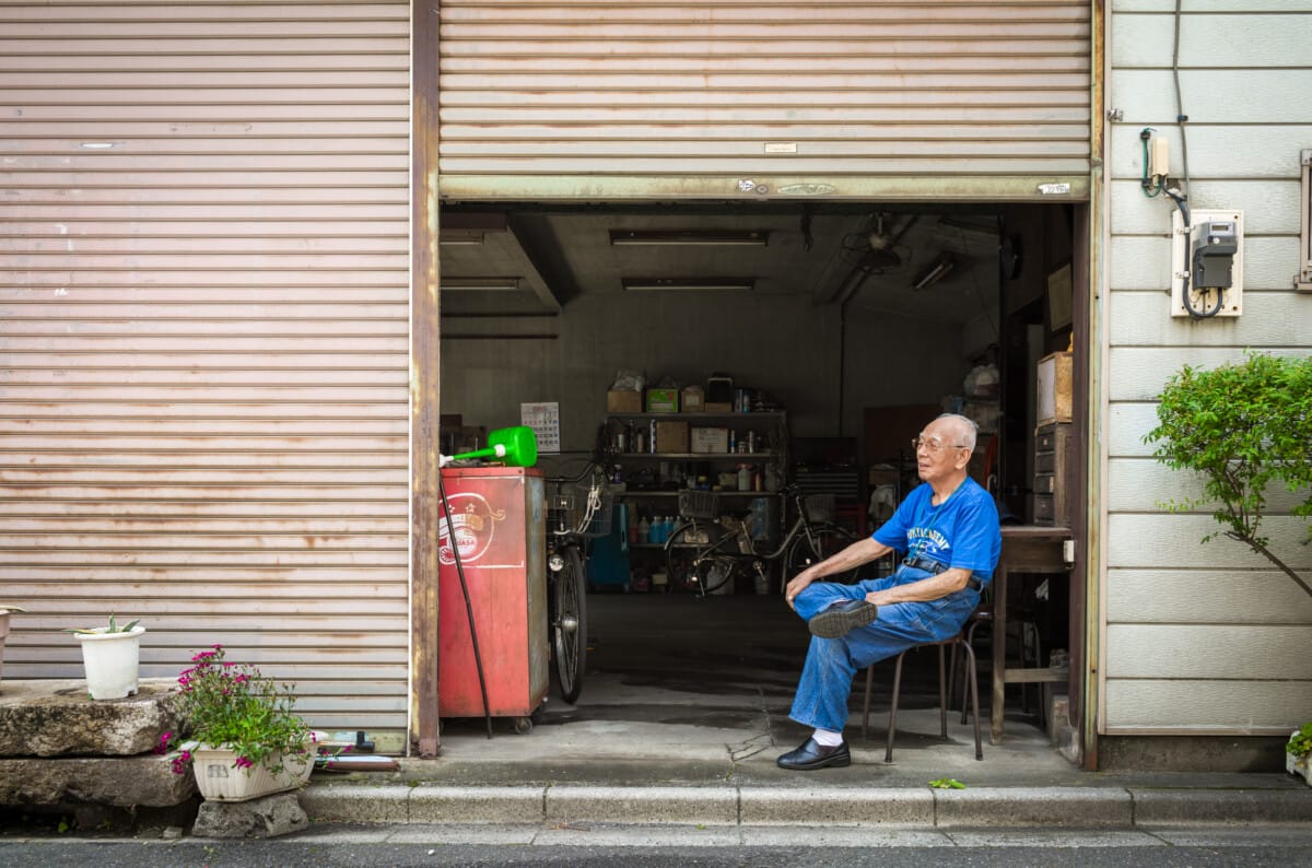 Tokyo citizens and their everyday surroundings