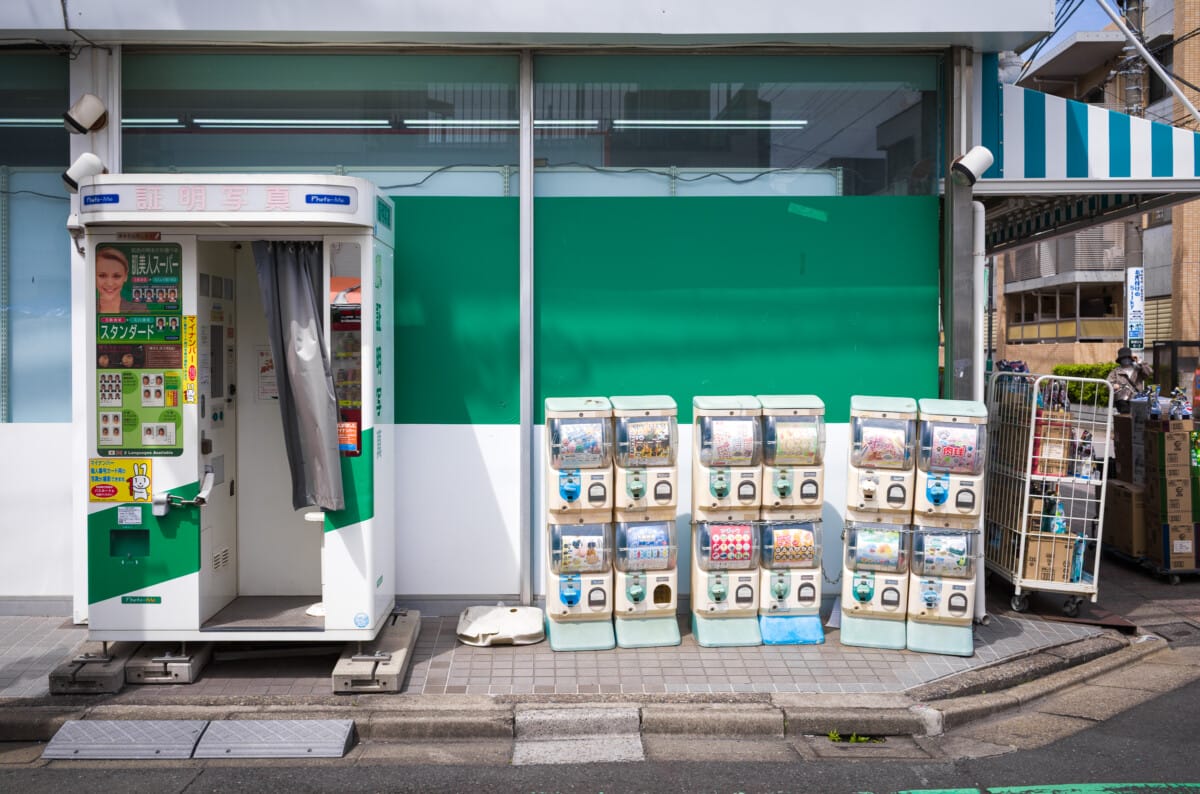 Pictures of Tokyo photo booths