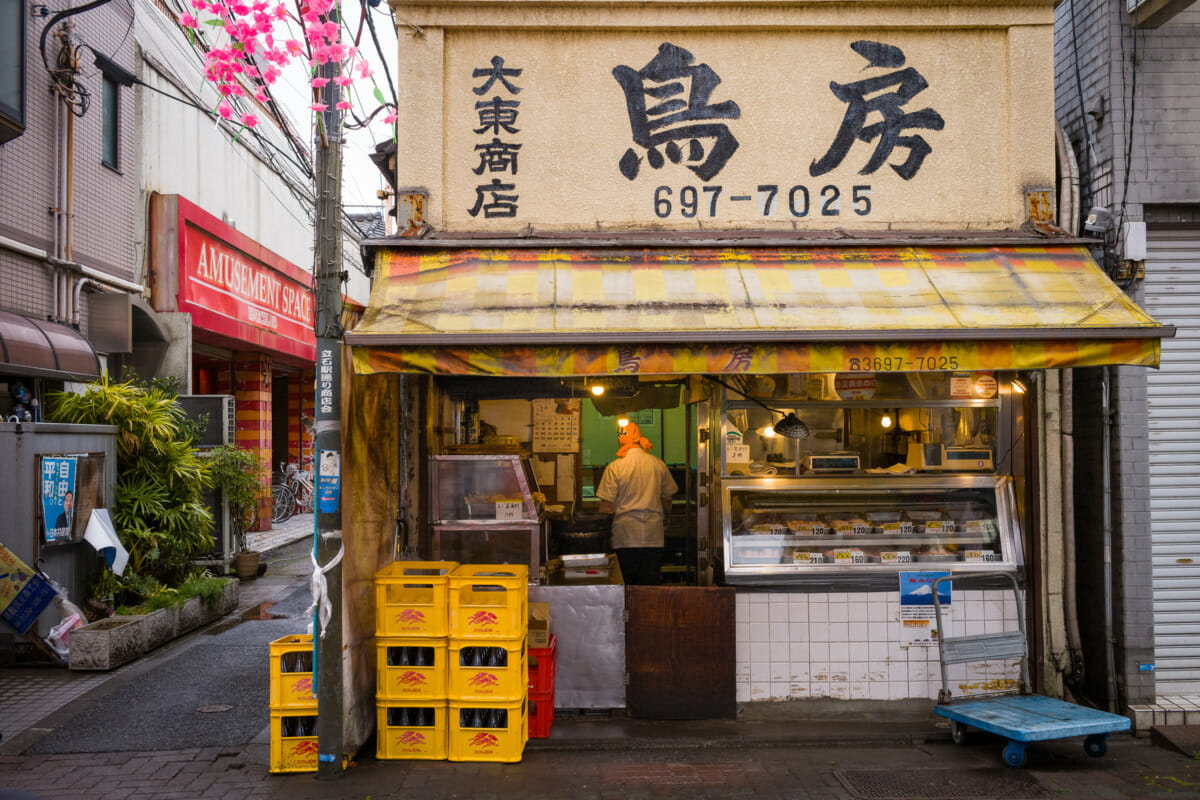 Tokyo urban colours in the rain