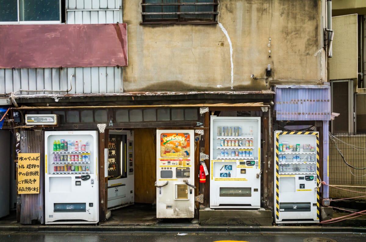 The varied sights of a rainy Tokyo walk