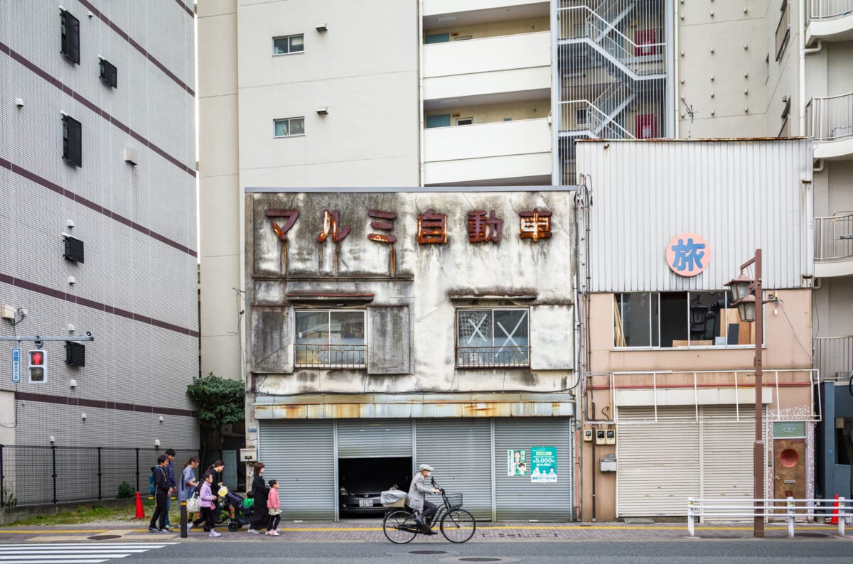 Varied scenes from varied Tokyo walks